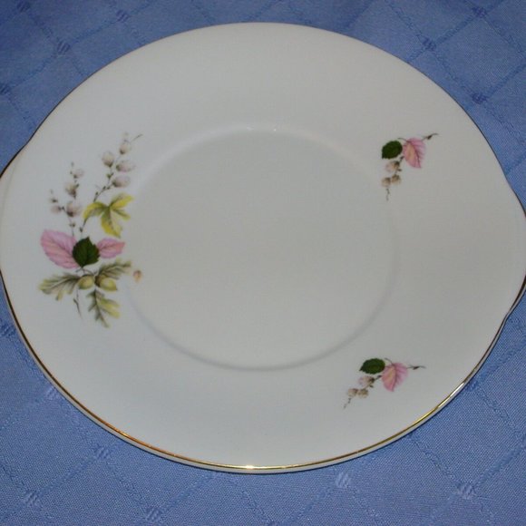 Royal Grafton Bone China Vintage Serving Platter Cake Server Plate Cottagecore - Picture 3 of 7